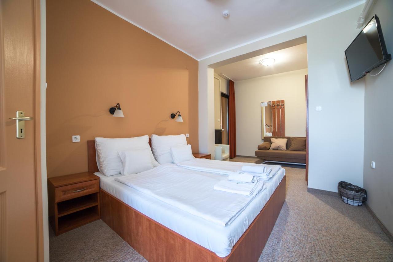 Pelso Panzio Bed and Breakfast Balatonmáriafürdő Eksteriør billede