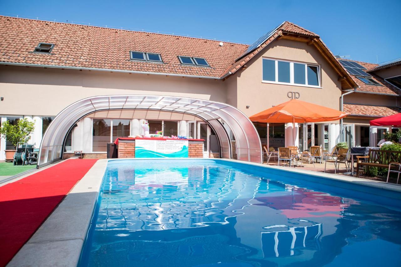 Pelso Panzio Bed and Breakfast Balatonmáriafürdő Eksteriør billede